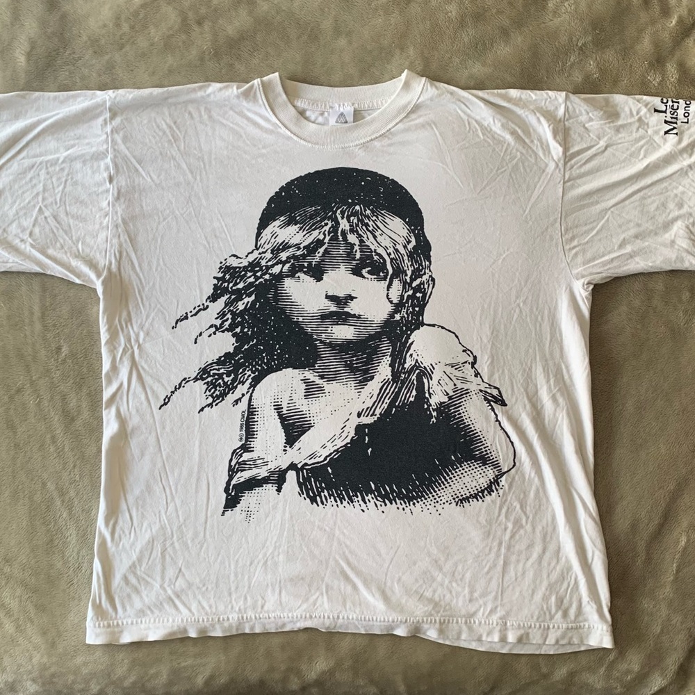 Les Miserables London Tee